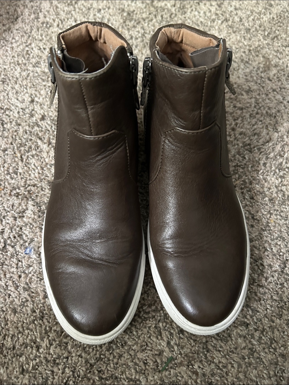 Gentle Souls by Kenneth Cole Carole Leather‎ High-Top Sneakers Brown Size 7